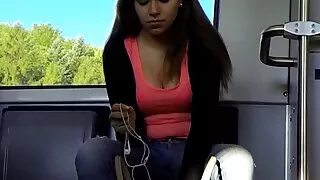 মেয়ে সমকামী, স্বর্ণকেশী মাহিয়া মাহি সেকস
